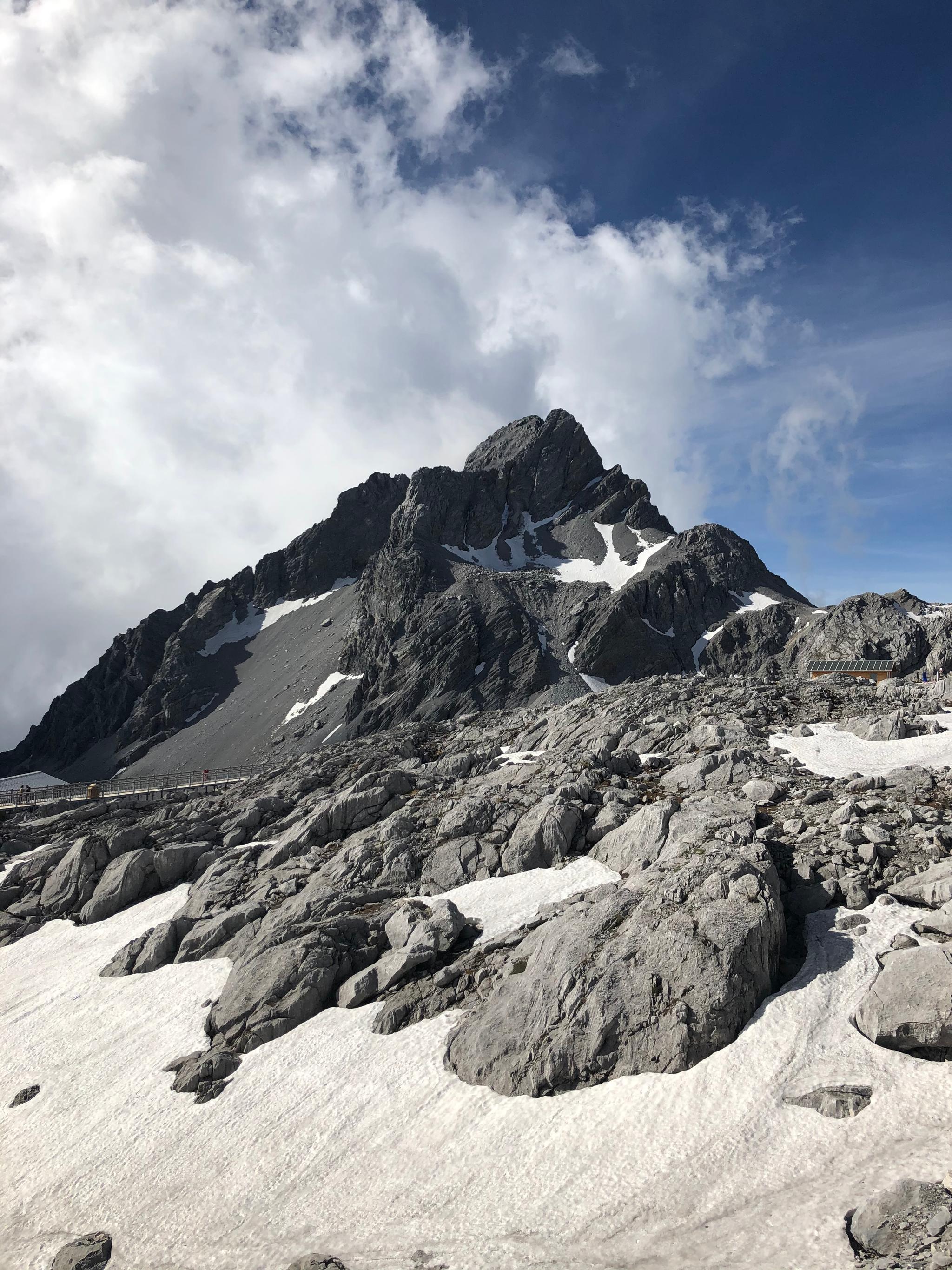 玉龙雪山